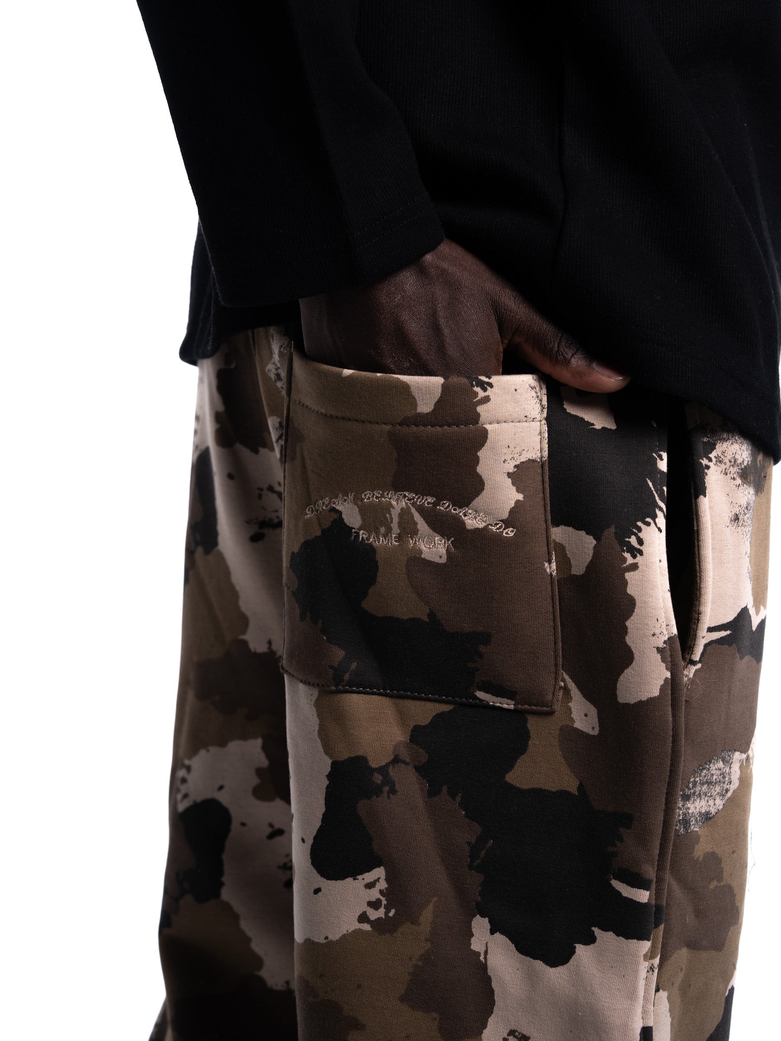 Relaxed fit sweatpants - white camouflage