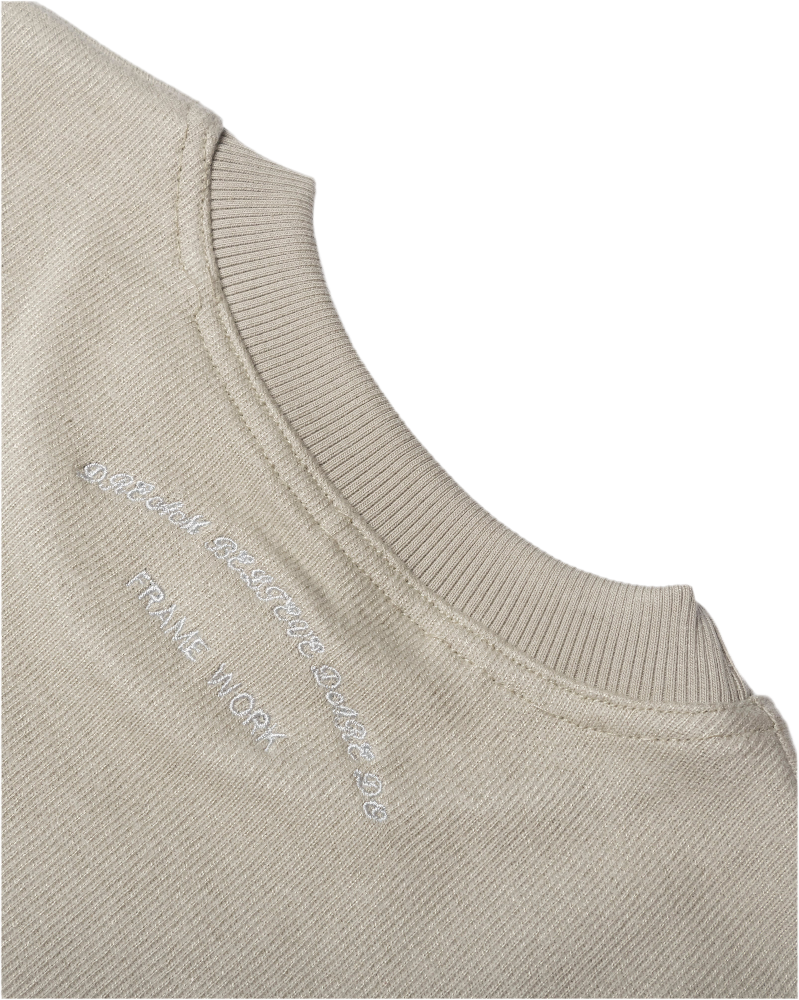 Classic long sleeve tee